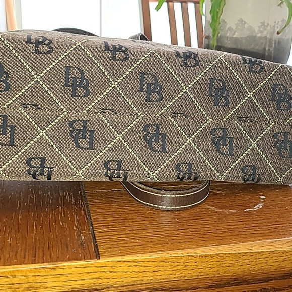Dooney‎ & Bourke Signature Canvas Shoulder Bag with Leather Trim - Picture 6 of 10